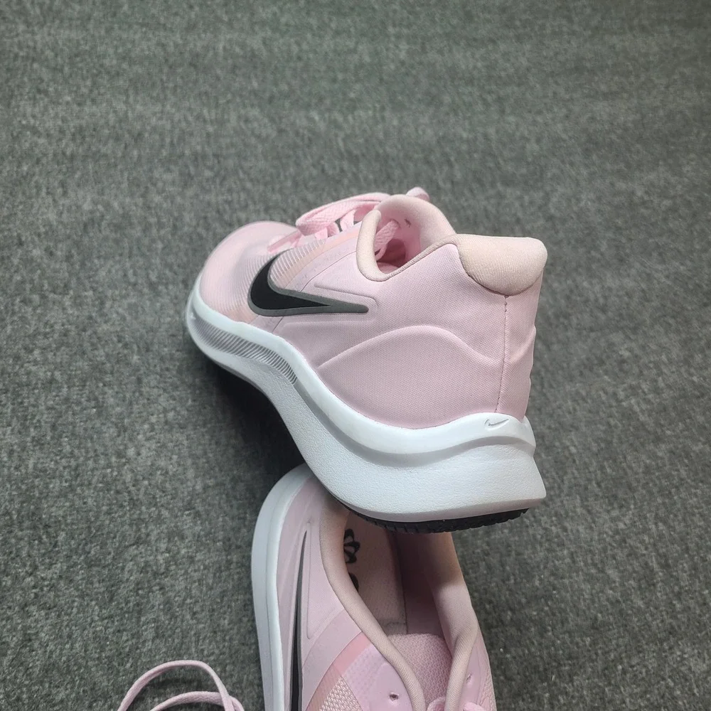 Nike Star Runner 3 Kids Size 7Y Pink Excellent DA2776-601 Mesh Athletic Sneaker